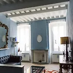 Lo Specchio